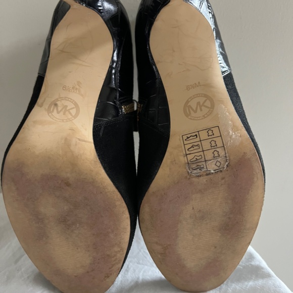 Michael Kors Sammy Ankle Boots - Size 6.5M - Picture 7 of 7